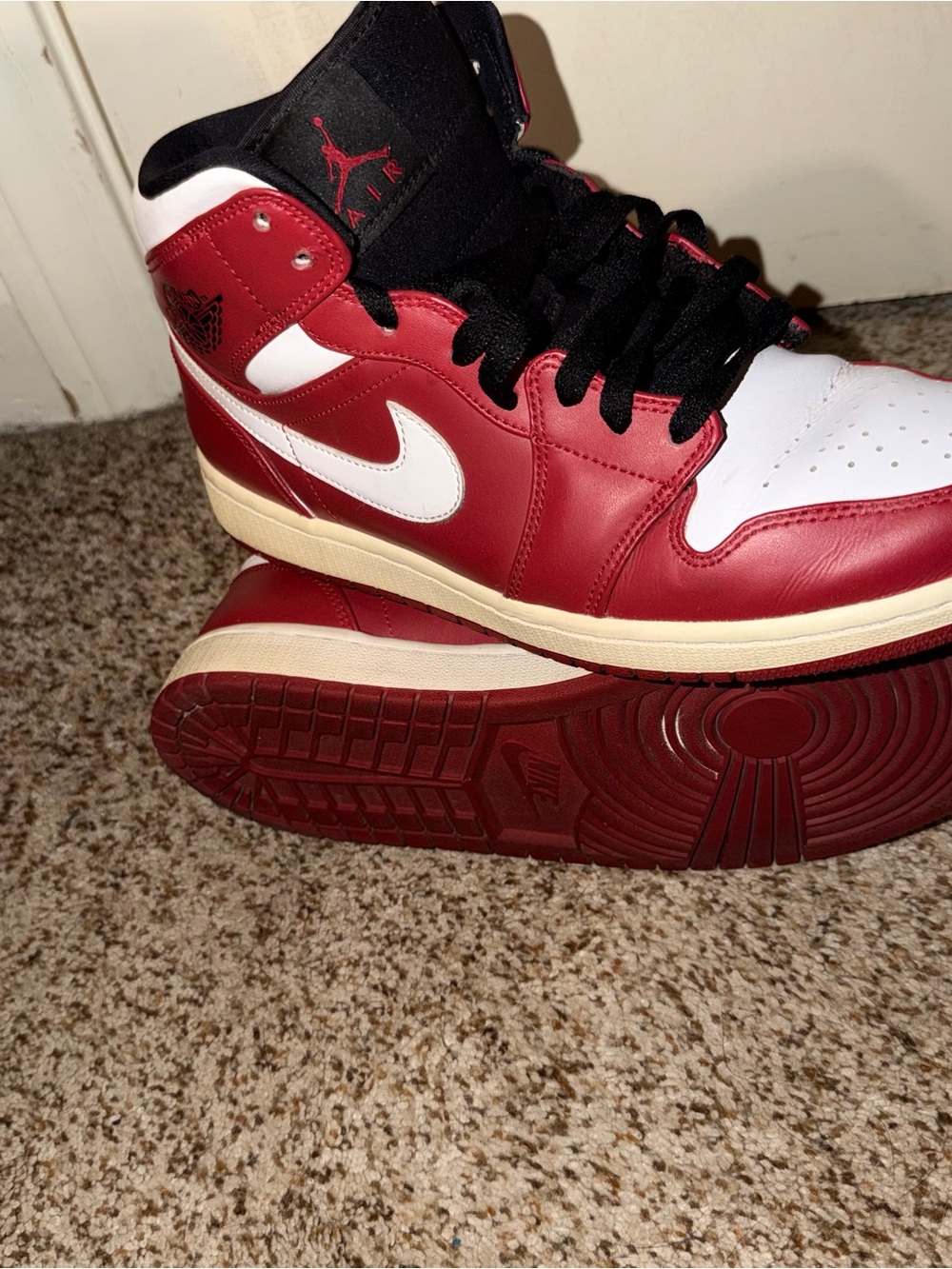 Air Jordan RED & White MIDS 10M - Picture 6 of 7